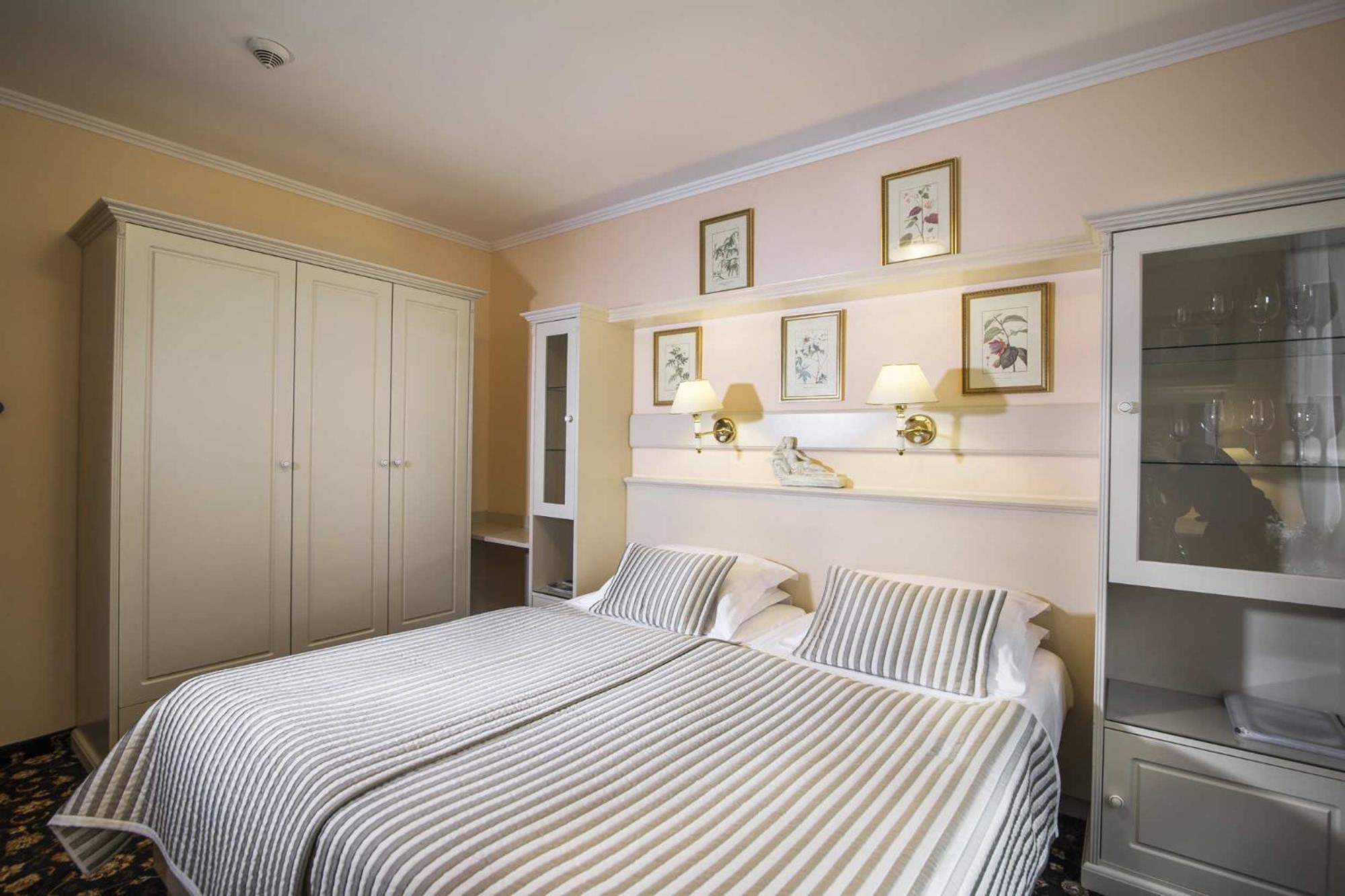 Karlsbad Grande Madonna Hotell Exteriör bild