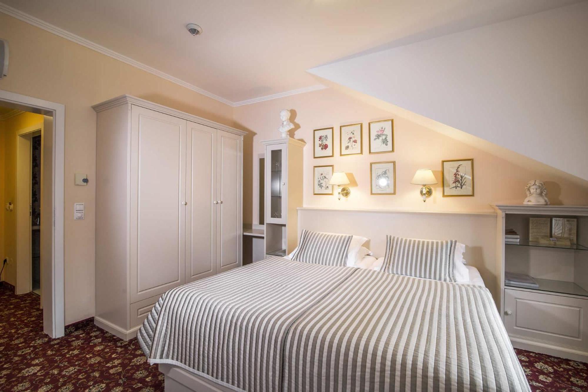 Karlsbad Grande Madonna Hotell Exteriör bild