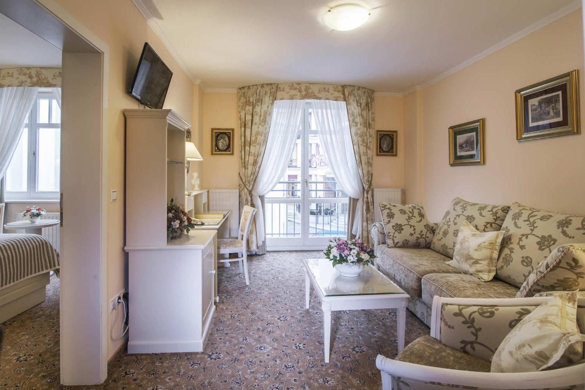Karlsbad Grande Madonna Hotell Exteriör bild