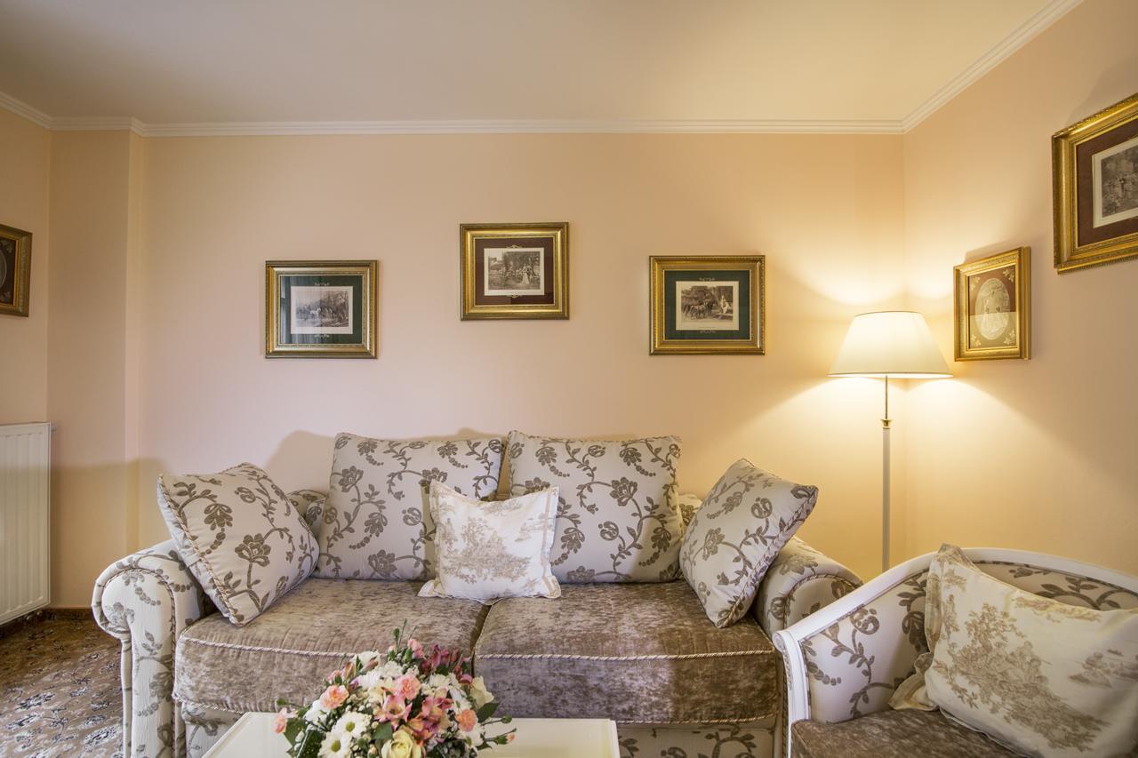 Karlsbad Grande Madonna Hotell Exteriör bild