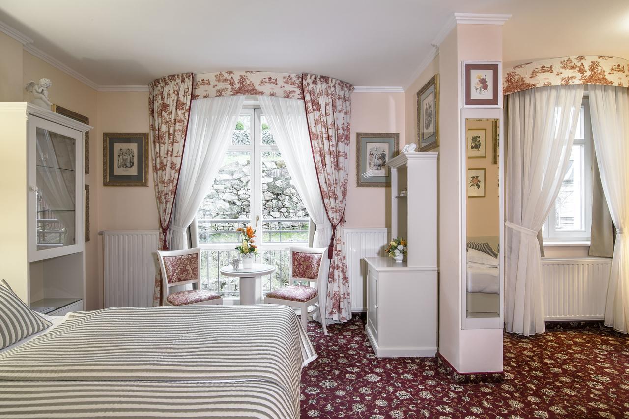 Karlsbad Grande Madonna Hotell Exteriör bild