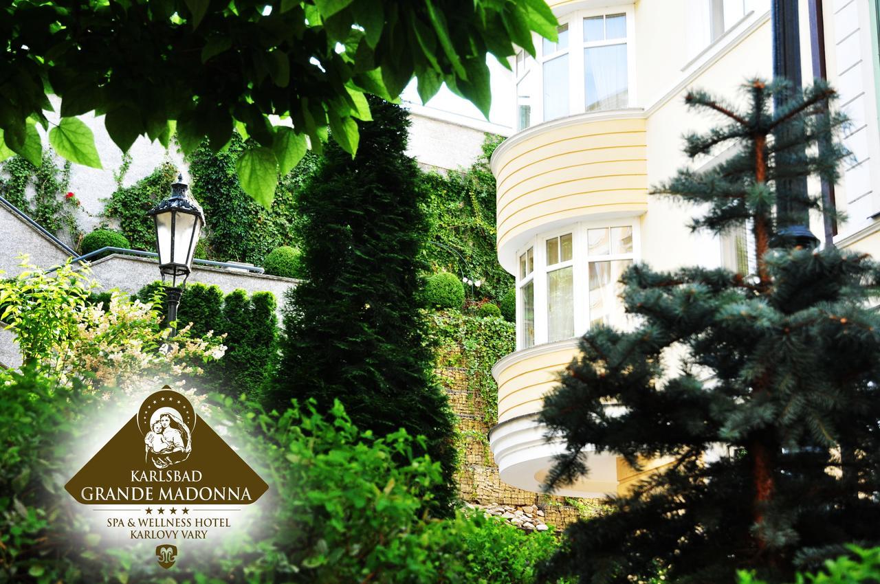 Karlsbad Grande Madonna Hotell Exteriör bild